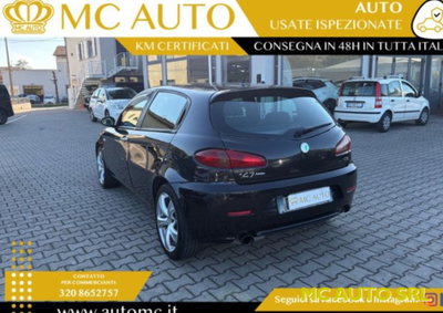 Alfa Romeo 147 1.9 JTD (120) 5 porte Distinctive (4)
