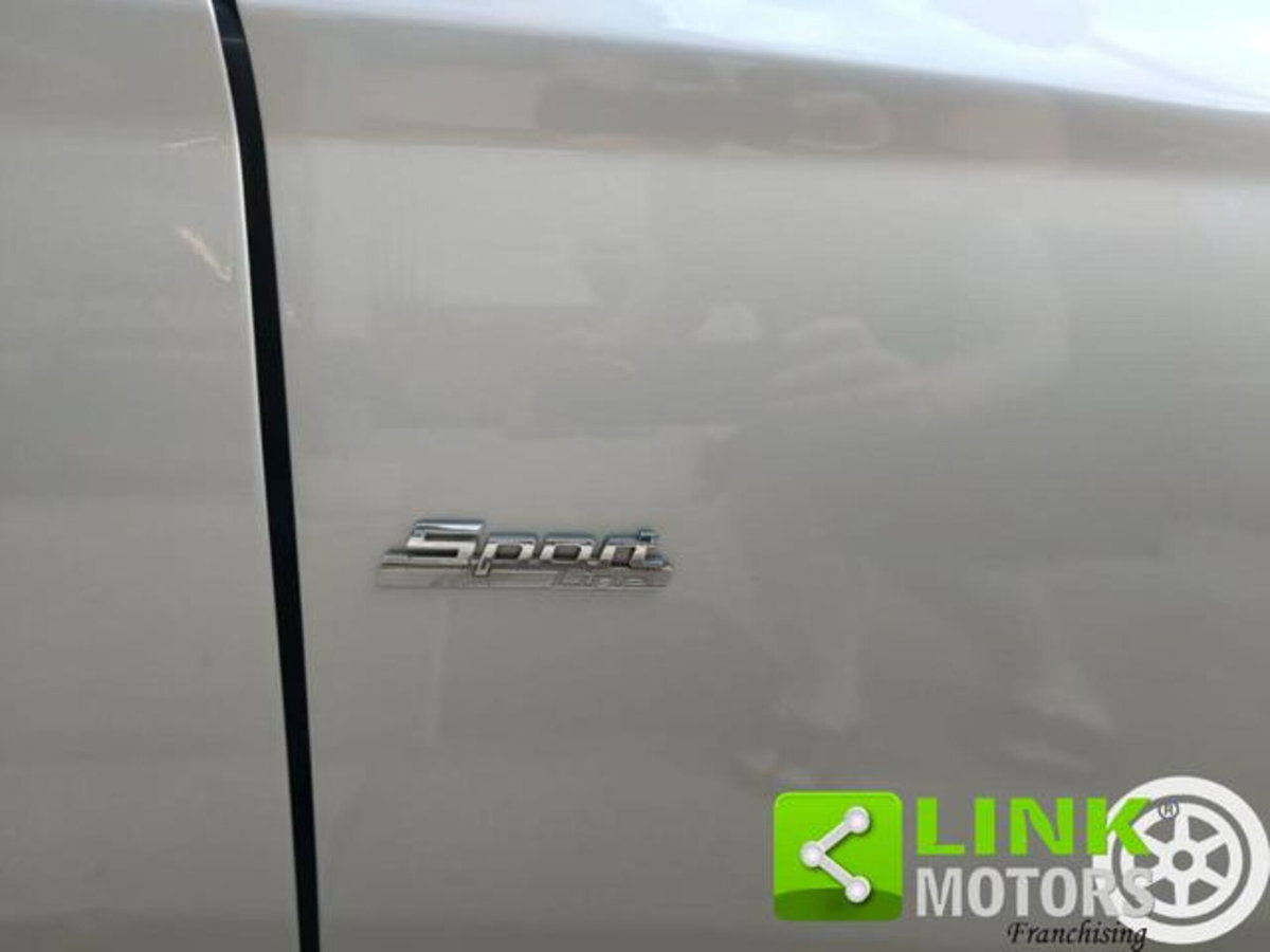 BMW Serie 1 116d 2.0 116CV cat 5 porte Attiva DPF (19)