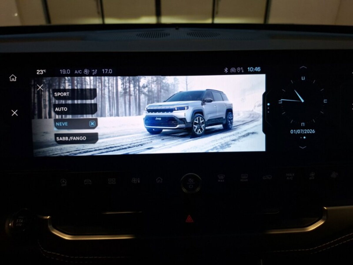 Jeep Compass 1.2 turbo 48V e-hybrid Summit fwd 145cv edct6 (17)