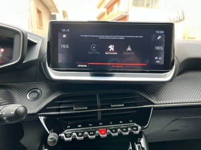 Peugeot 2008 BlueHDi 100 S&S Allure Navi Pack (18)