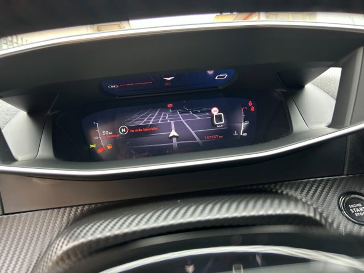 Peugeot 2008 BlueHDi 100 S&S Allure Navi Pack (19)
