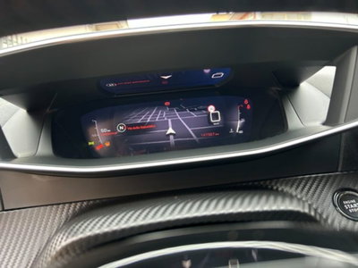 Peugeot 2008 BlueHDi 100 S&S Allure Navi Pack (19)