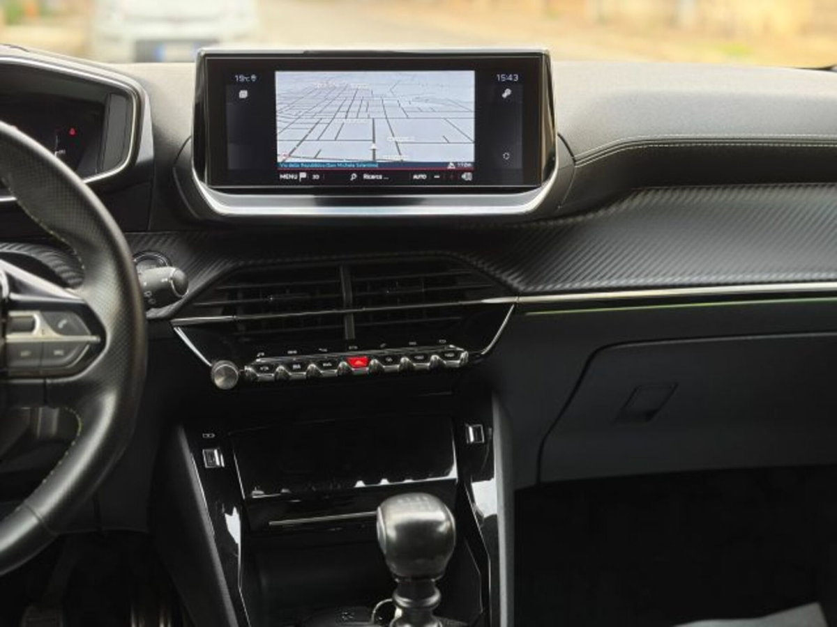 Peugeot 208 1.2 puretech Active s&s 100cv (14)