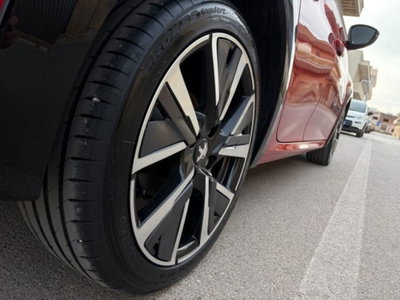 Peugeot 208 1.2 puretech Active s&s 100cv (5)