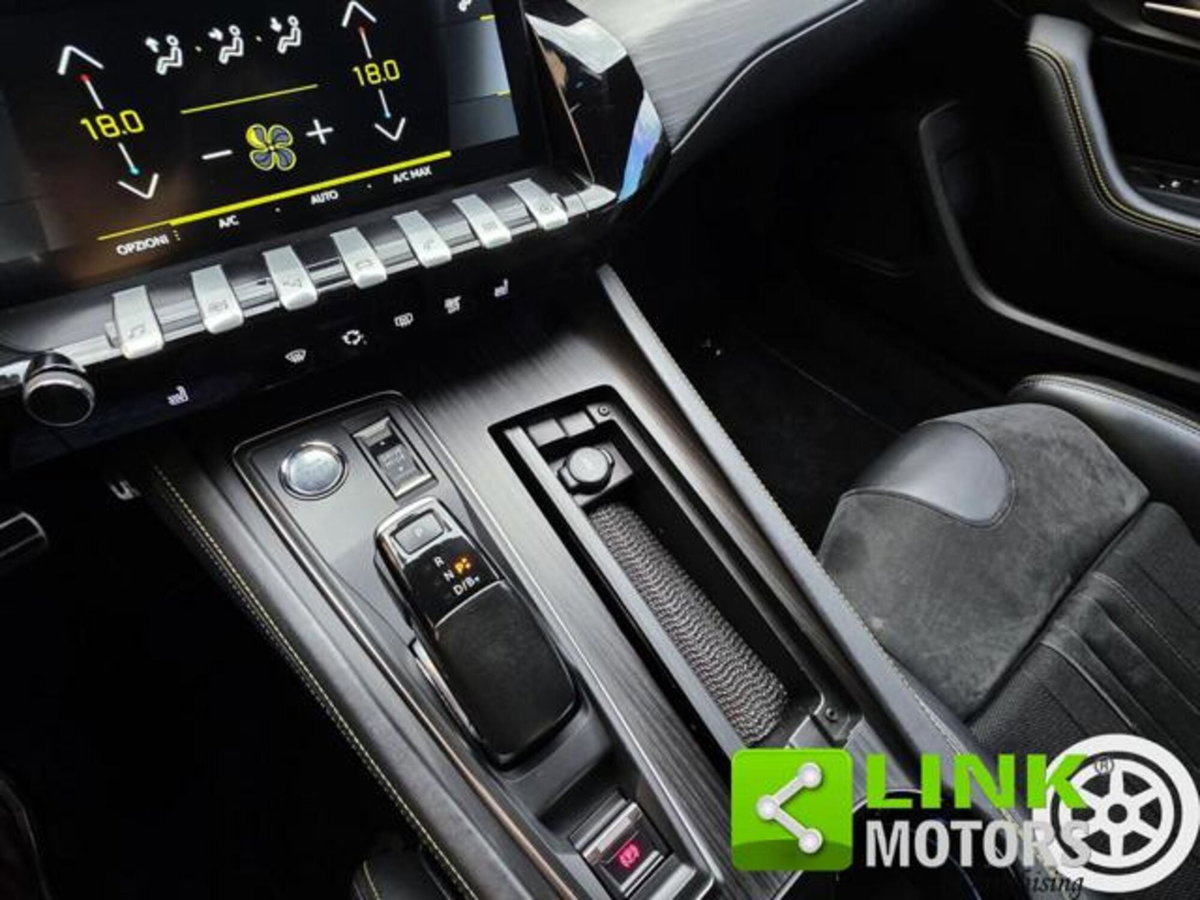 Peugeot 508 SW Plug-in Hybrid4 360 e-EAT8 Peugeot Sport Engineered (16)