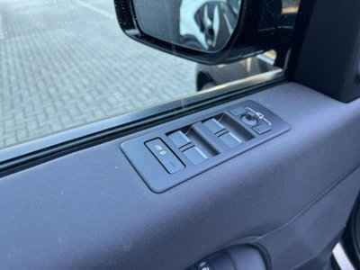 Land Rover Discovery 3.0D I6 249 CV AWD Auto R-Dynamic S (19)