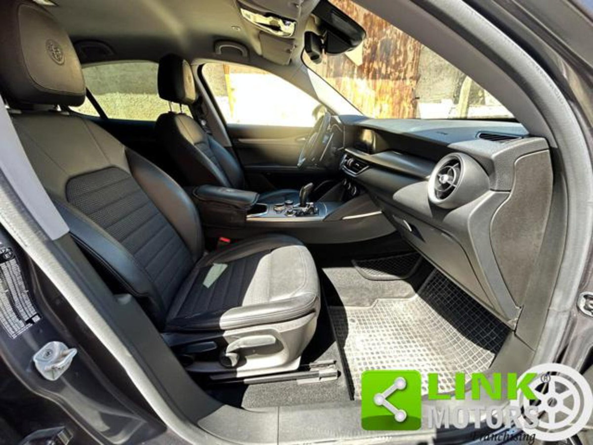 Alfa Romeo Stelvio Stelvio 2.2 Turbodiesel 190 CV AT8 Q4 Sprint (3)