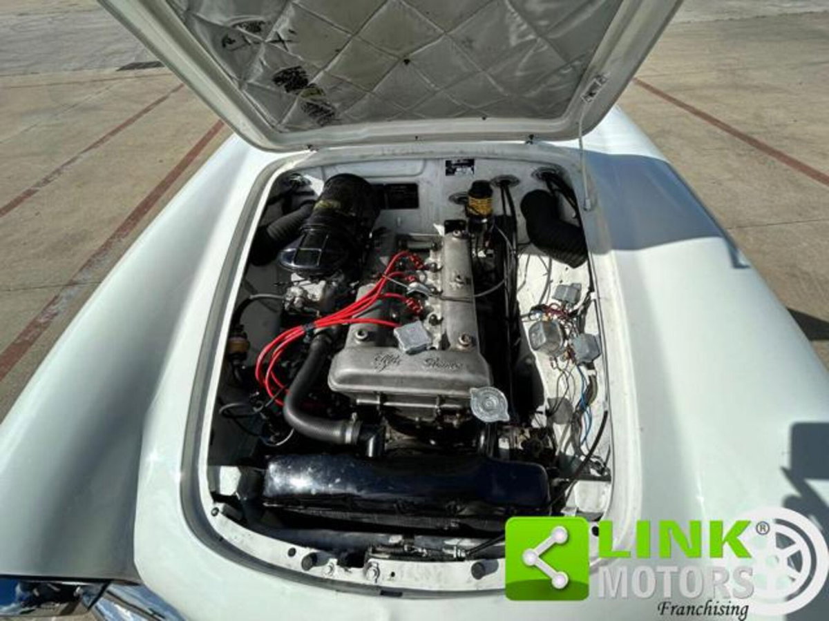 Alfa Romeo Giulietta 1.3 (8)