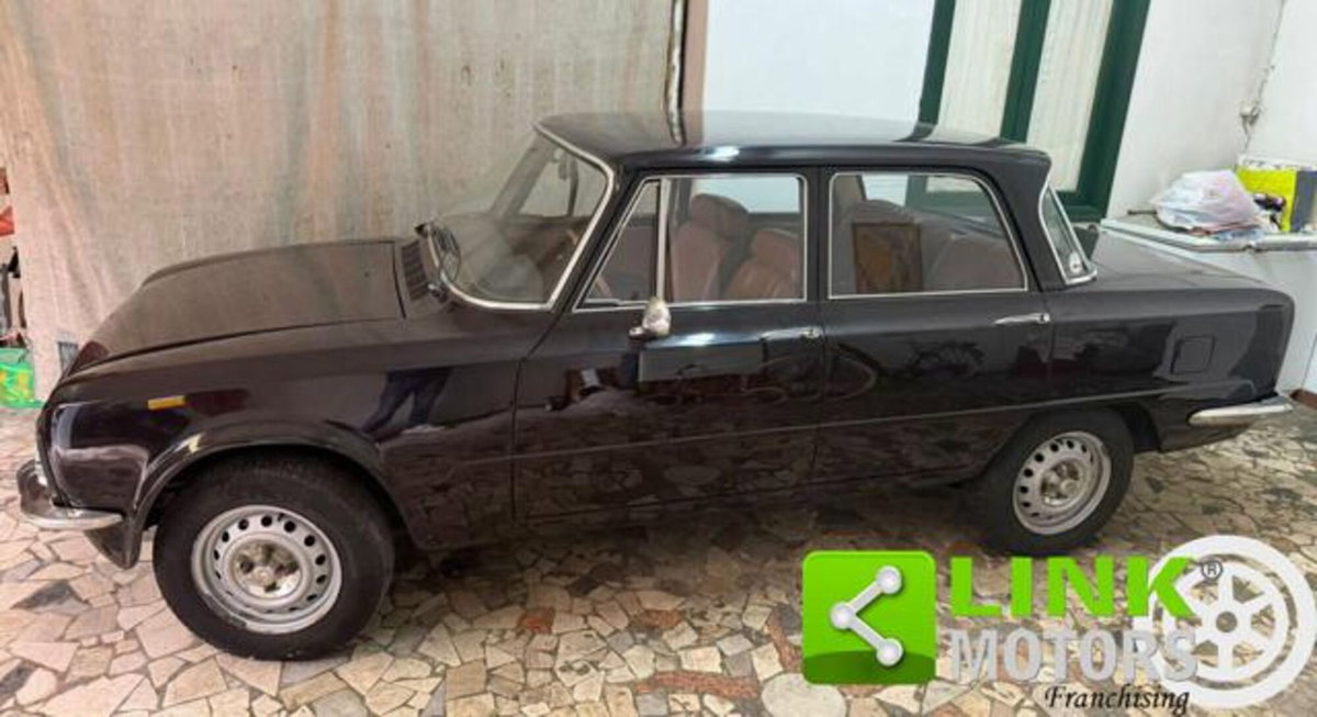 Alfa Romeo Giulia 2.0 Turbo 200 CV AT8 Super (3)