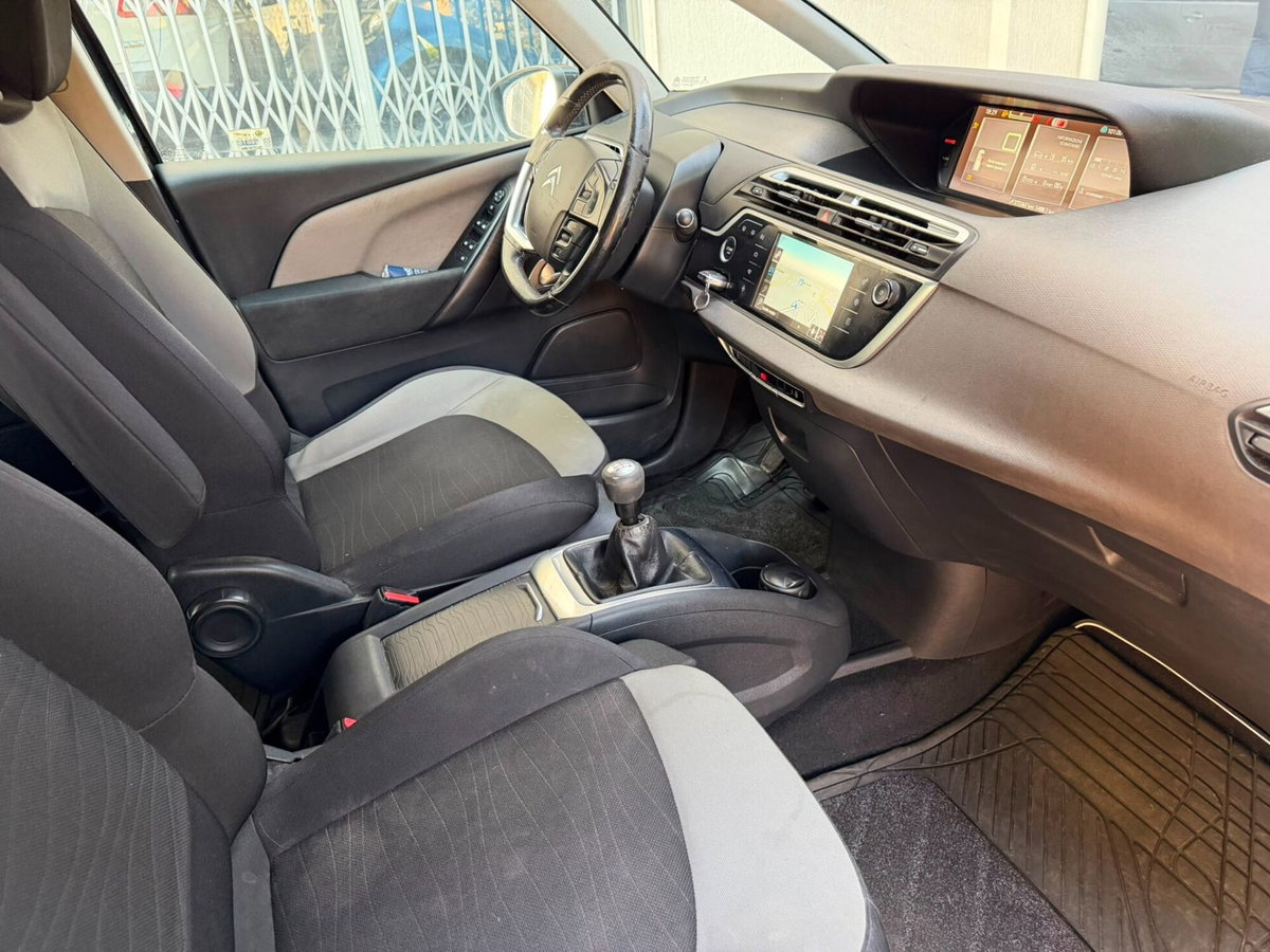 Citroen C4 Picasso 1.6 e-HDi 115 Exclusive (7)