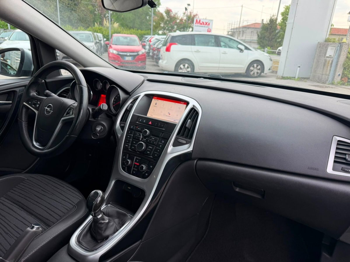 Opel Astra Station Wagon 1.6 CDTI EcoFLES&S Sports Cosmo (16)