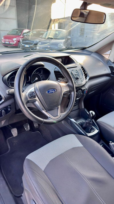 Ford EcoSport 1.5 TDCi 95 CV Titanium S (10)