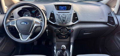 Ford EcoSport 1.5 TDCi 95 CV Titanium S (17)
