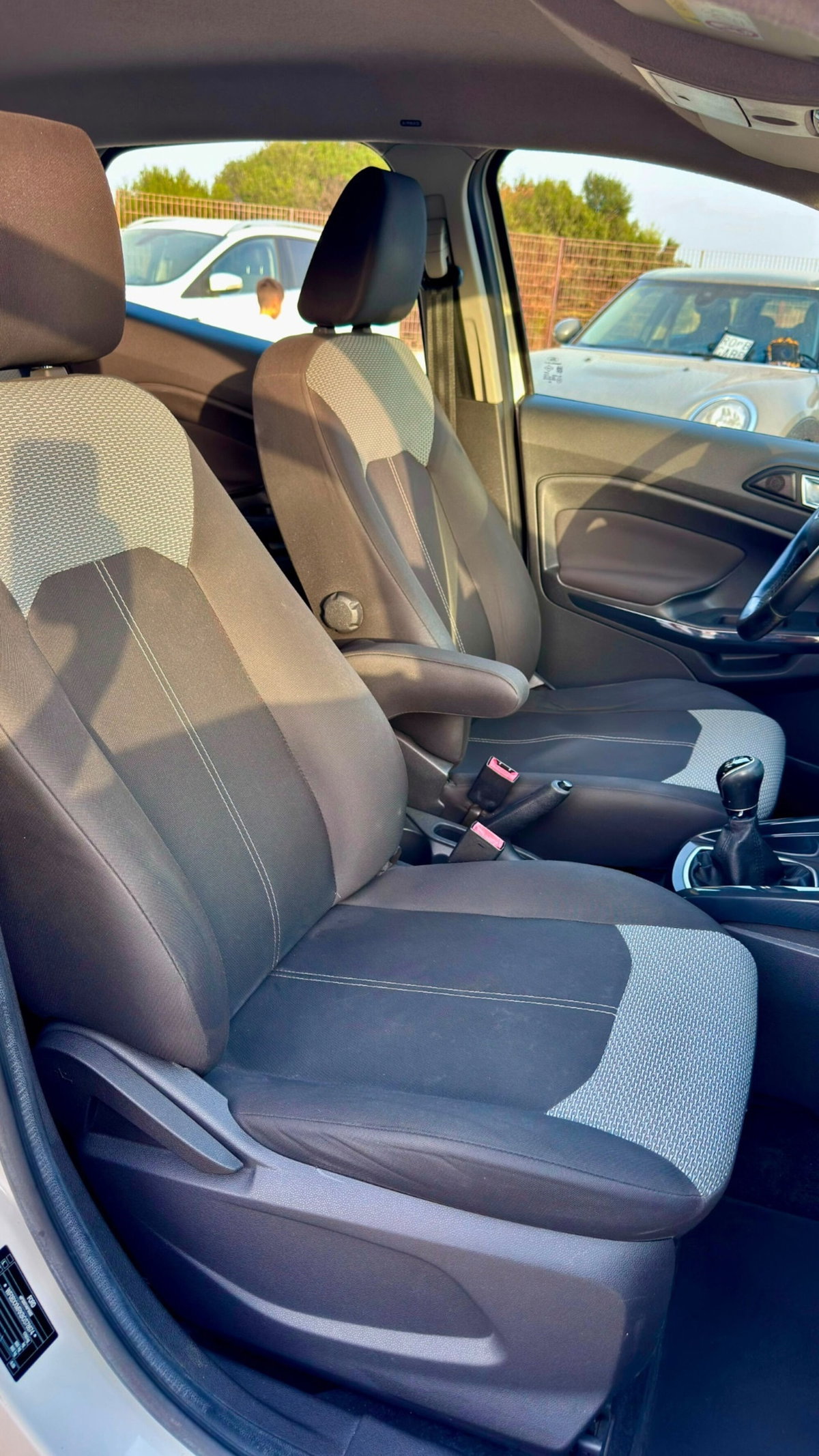 Ford EcoSport 1.5 TDCi 95 CV Titanium S (7)