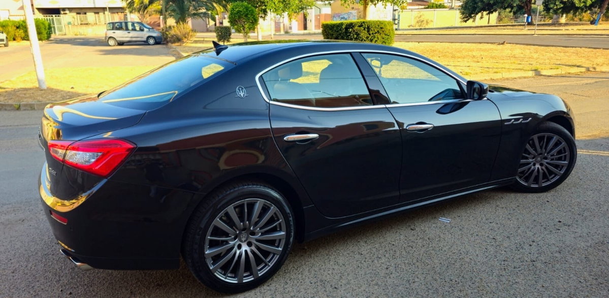 Maserati Ghibli Ghibli V6 Diesel (6)