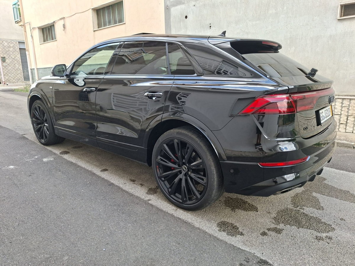 Audi Q8 3.0 tdi mhev S line edition quattro 286cv tiptronic (11)