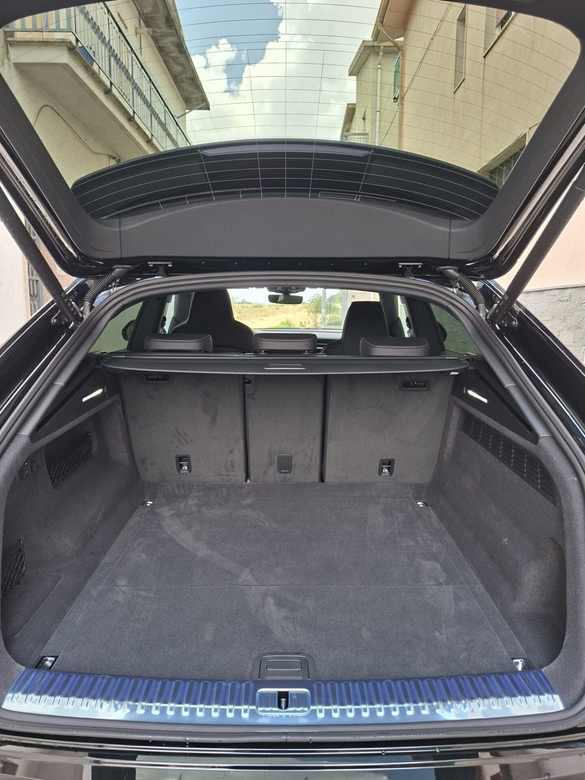 Audi Q8 3.0 tdi mhev S line edition quattro 286cv tiptronic (14)