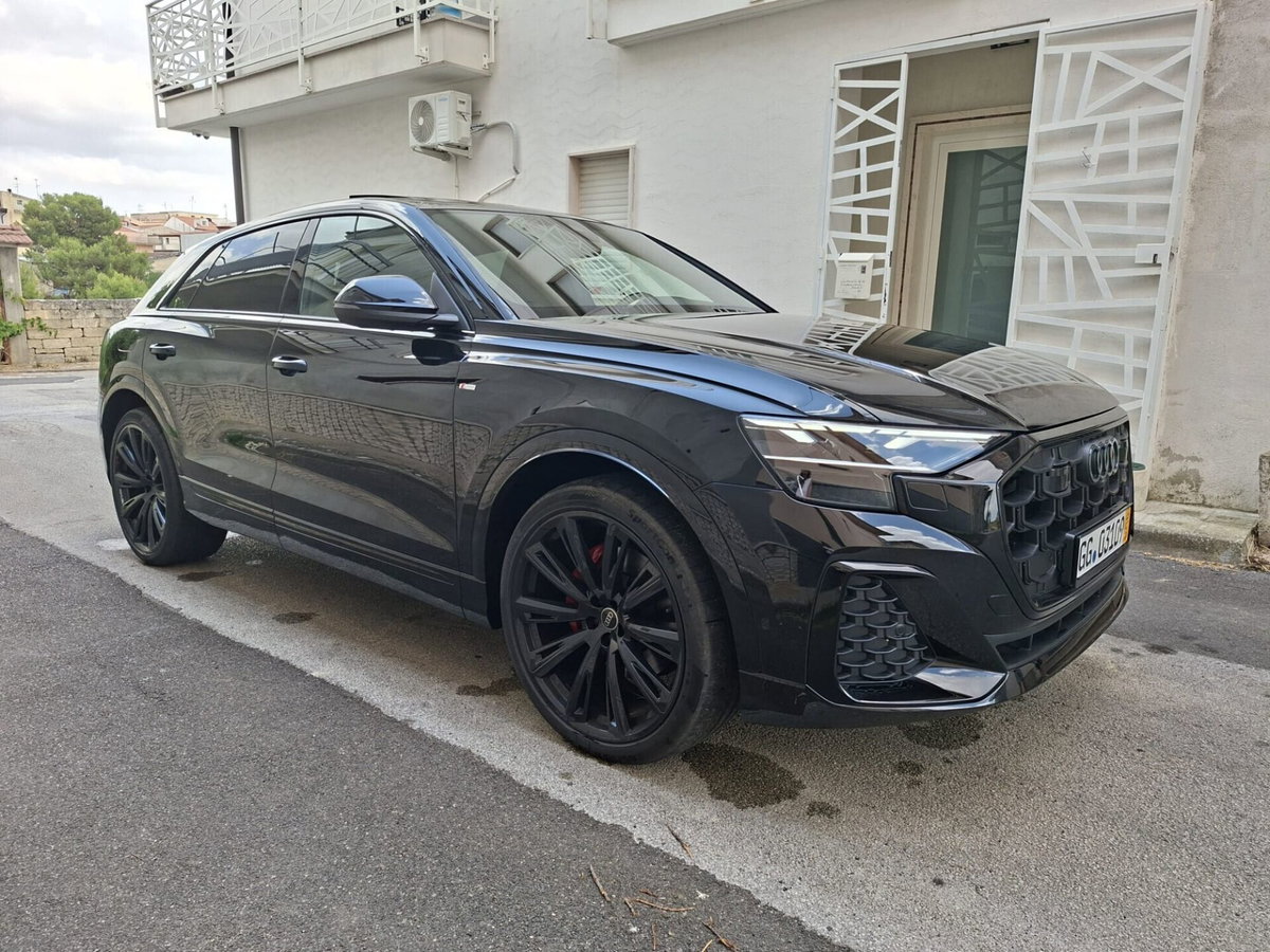 Audi Q8 3.0 tdi mhev S line edition quattro 286cv tiptronic (3)