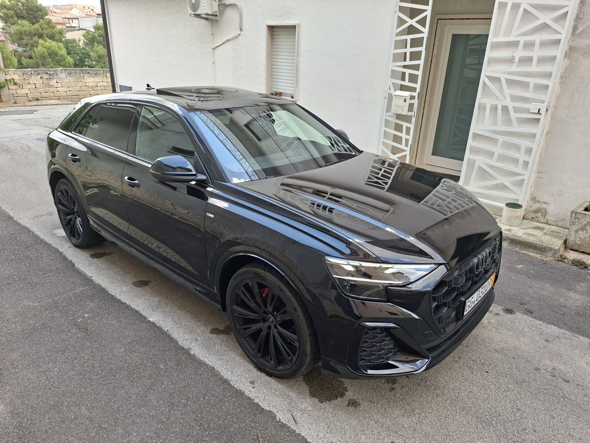 Audi Q8 3.0 tdi mhev S line edition quattro 286cv tiptronic (6)