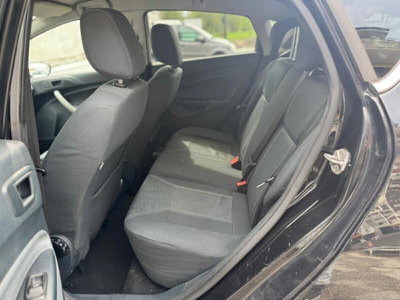 Ford Fiesta 1.2 82 CV 5 porte Titanium (14)