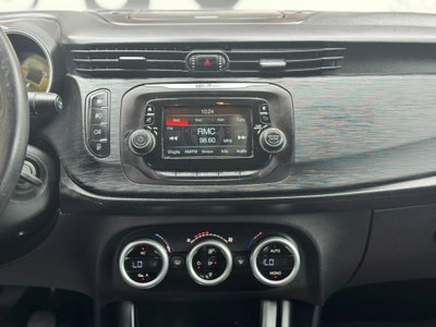 Alfa Romeo Giulietta 1.6 JTDm Ti 120cv (9)