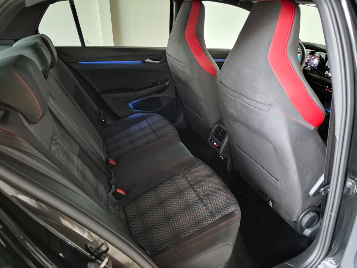 Volkswagen Golf 2.0 TSI GTI DSG (14)