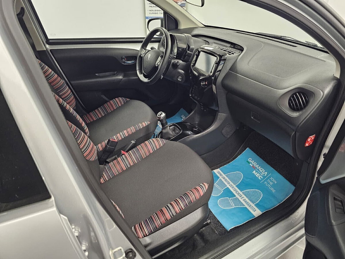 Citroen C1 C1 VTi 72 5 porte Shine (15)