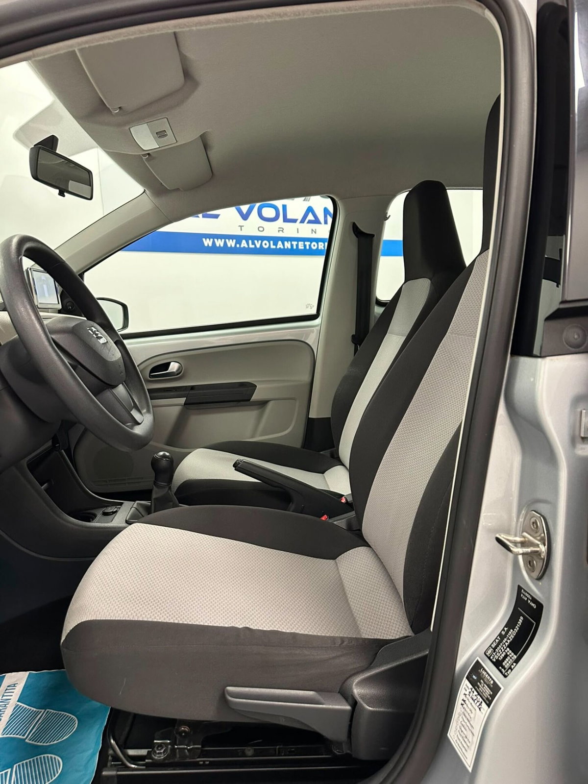 SEAT Mii 1.0 5 porte Reference (18)