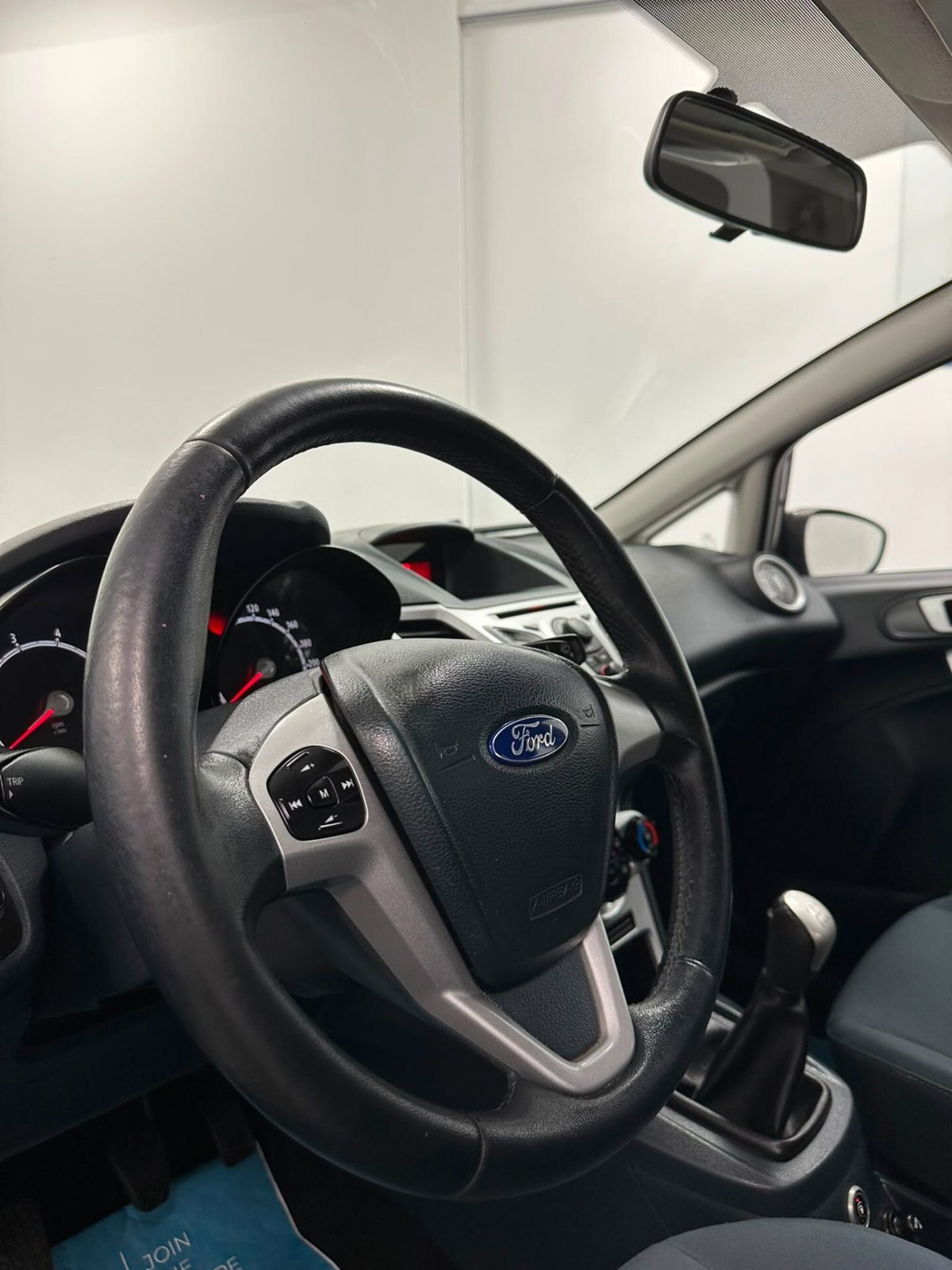 Ford Fiesta Ikon 1.4 5 porte Bz.- GPL (16)