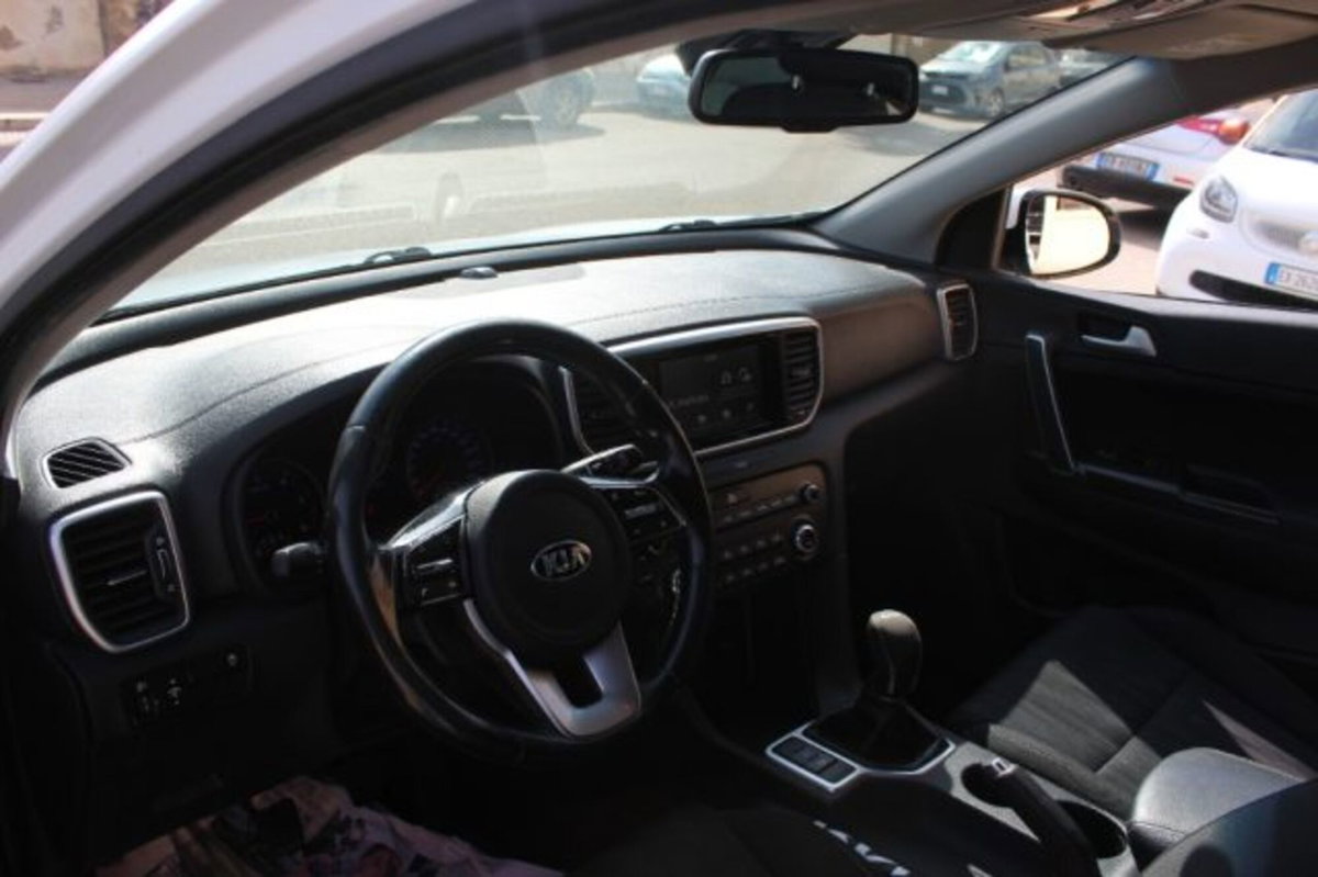 Kia Sportage 1.6 CRDI 115 CV 2WD Style (10)