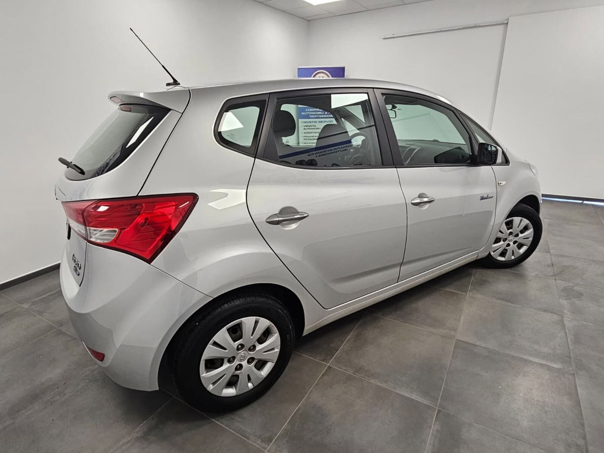 Hyundai ix20 1.4 90 CV Classic (4)