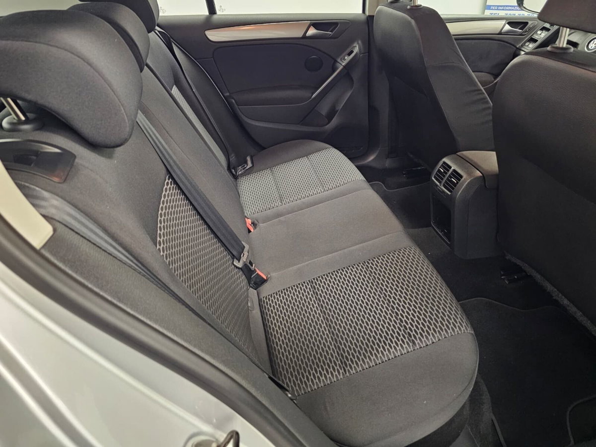 Volkswagen Golf 1.6 5p. Trendline (16)