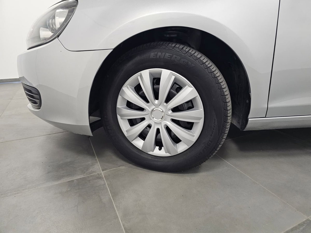 Volkswagen Golf 1.6 5p. Trendline (20)