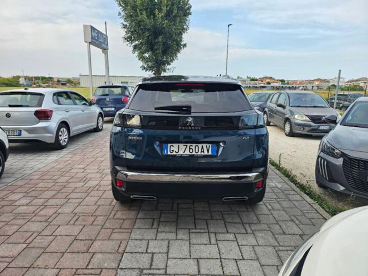 Peugeot 3008 BlueHDi 130 S&S EAT8 GT (4)