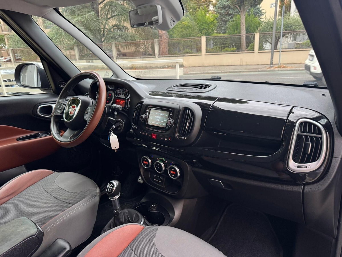 Fiat 500L 1.6 Multijet 120 CV Trekking (14)