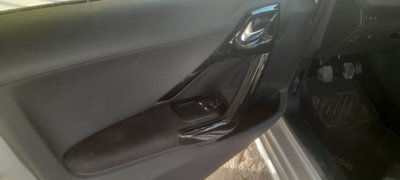 Peugeot 208 82 5p. GPL Active (6)