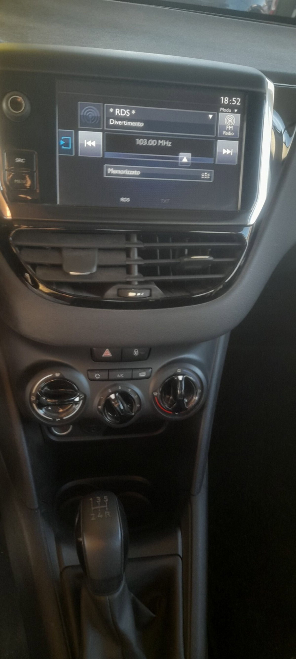 Peugeot 208 82 5p. GPL Active (9)