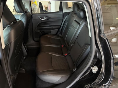 Jeep Compass 1.3 T4 190CV PHEV AT6 4xe Business Plus (15)