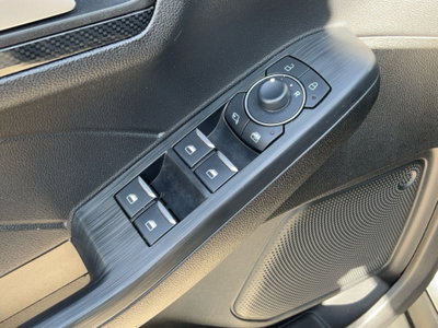 Ford Kuga 2.0 EcoBlue 120 CV aut. 2WD ST-Line X (18)