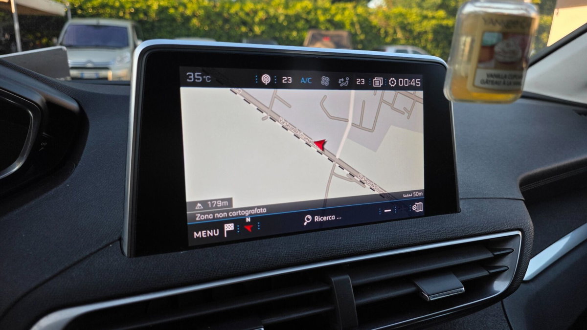 Peugeot 3008 BlueHDi 120 S&S Allure (19)