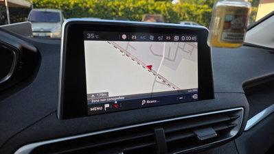 Peugeot 3008 BlueHDi 120 S&S Allure (19)