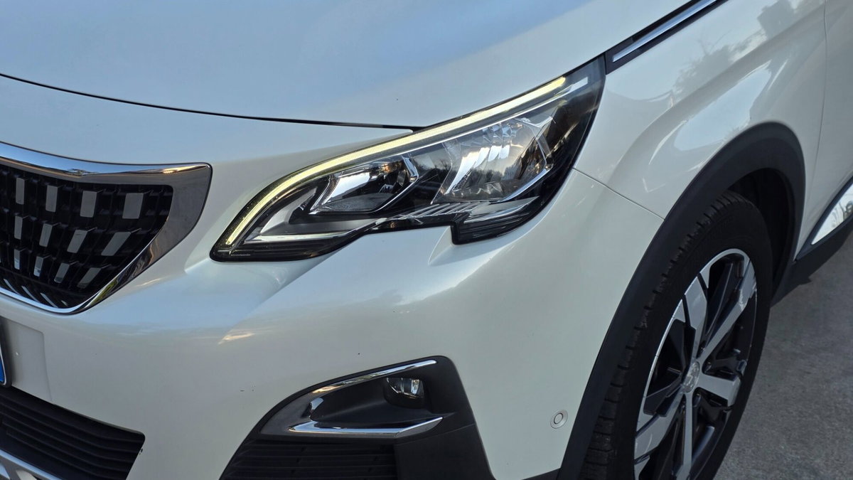 Peugeot 3008 BlueHDi 120 S&S Allure (7)