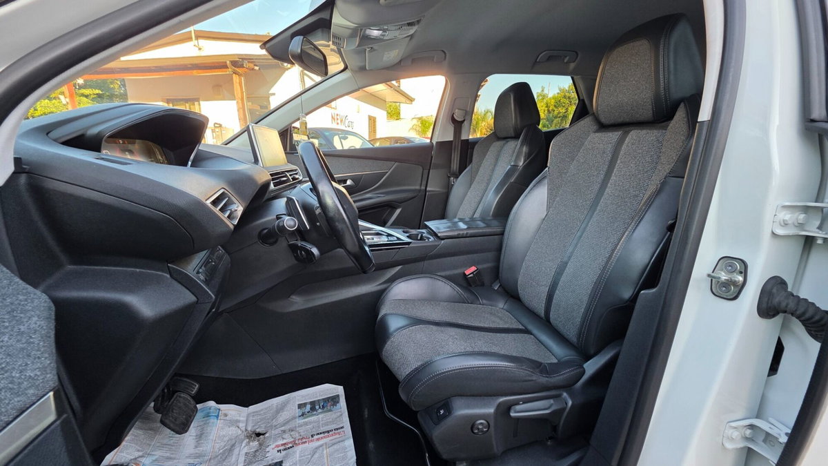 Peugeot 3008 BlueHDi 120 S&S Allure (9)