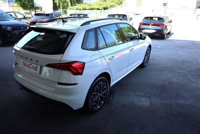 Skoda Kamiq 1.0 TSI 110 CV Dark Shade (7)