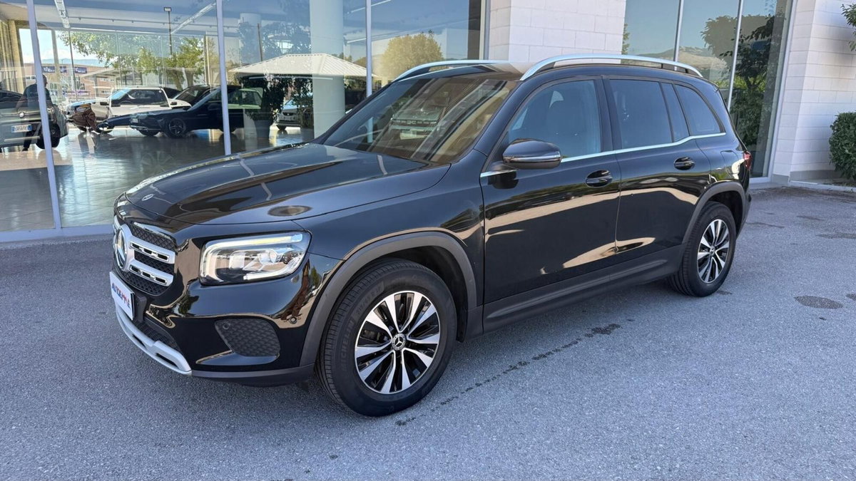 Mercedes-Benz GLB 200 d Automatic Sport (3)