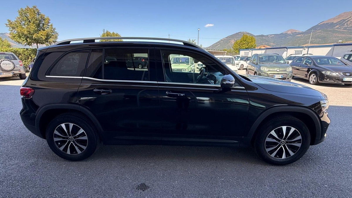 Mercedes-Benz GLB 200 d Automatic Sport (8)