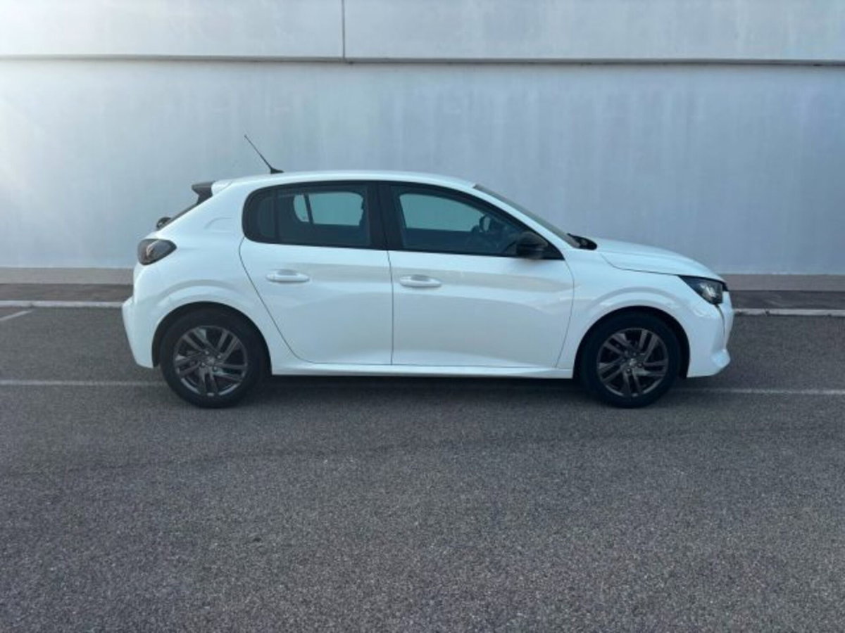 Peugeot 208 PureTech 100 Stop&Start EAT8 5 porte Allure Pack (9)