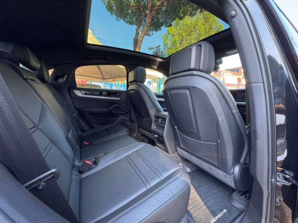 Porsche Cayenne Coupé 3.0 V6 (16)