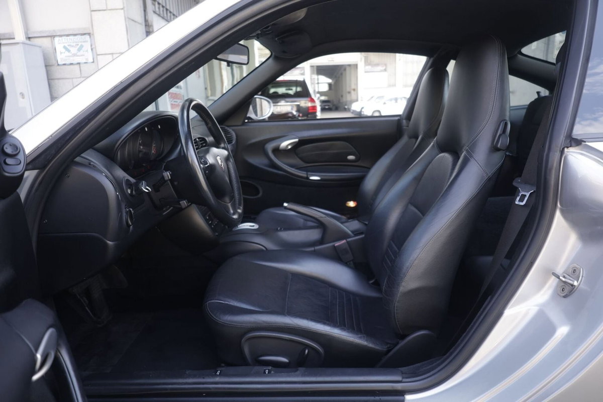 Porsche 911 Coupé Carrera 4 cat (17)