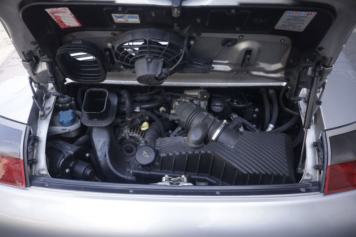 Porsche 911 Coupé Carrera 4 cat (18)